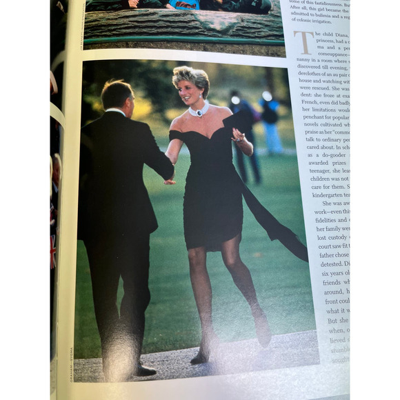 Princess Di (Diana) Time Magazine Commemorative Issue 1961-1997 W/ COA 048429 - Picture 9 of 13